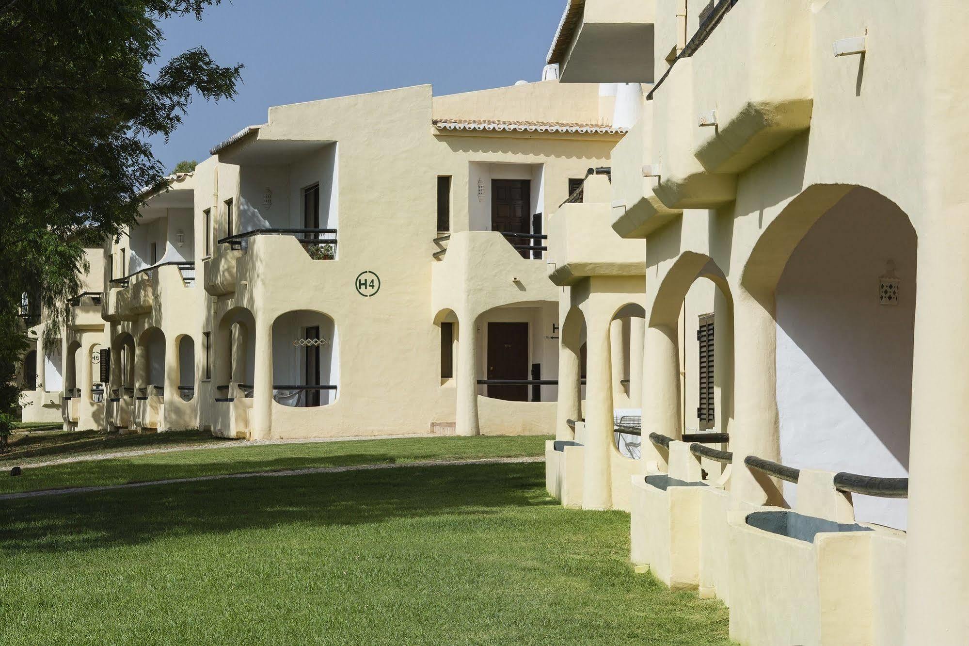 Alvor Clube Brisamar Aparthotel ภายนอก รูปภาพ